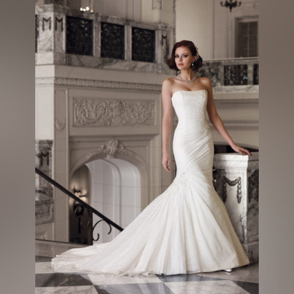 Sophia Tolli White Strapless Wedding Gown